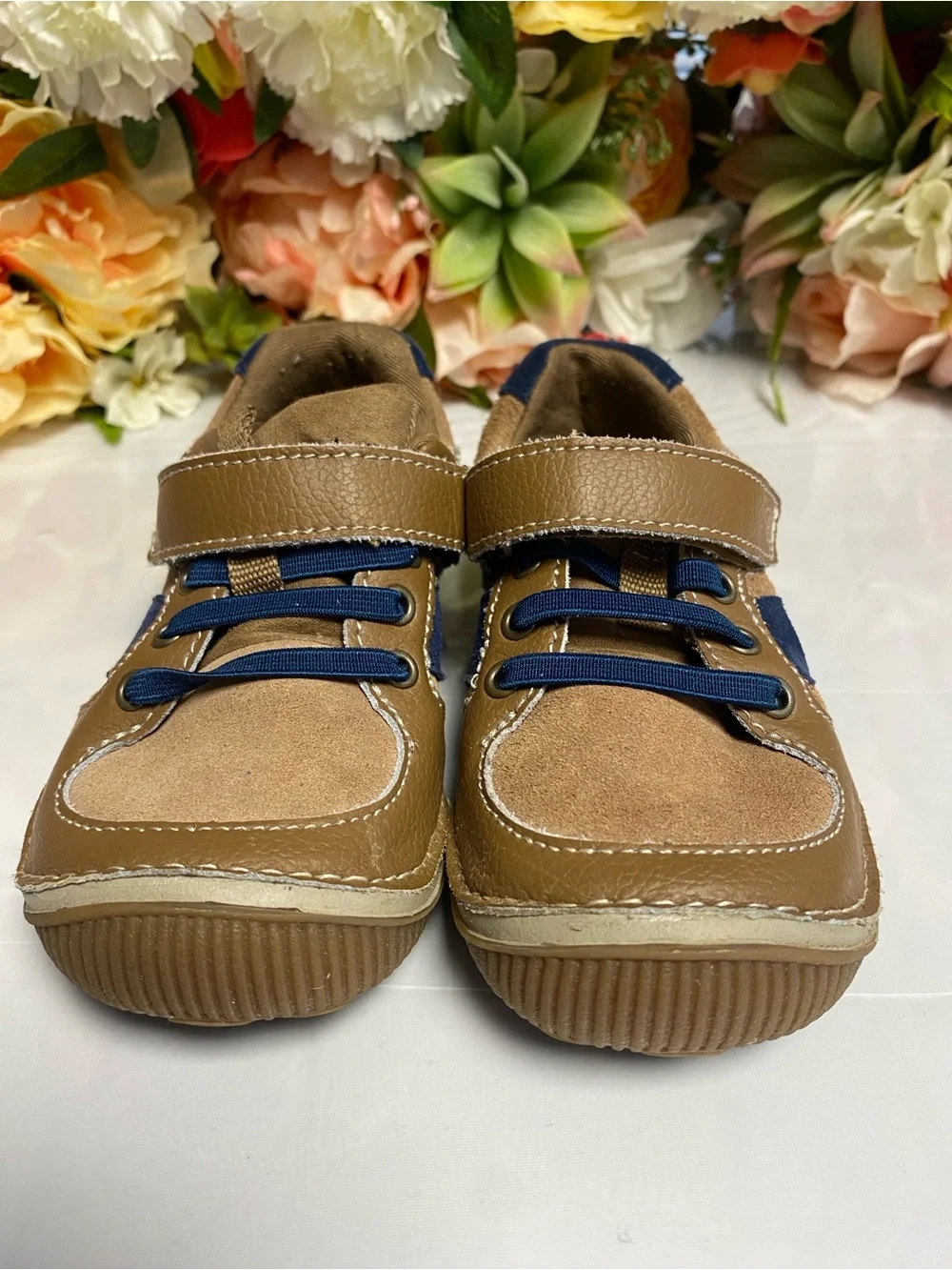 Stride Rite SRT Wes Leather Sneaker Taupe/Navy Boys Size 8.5M